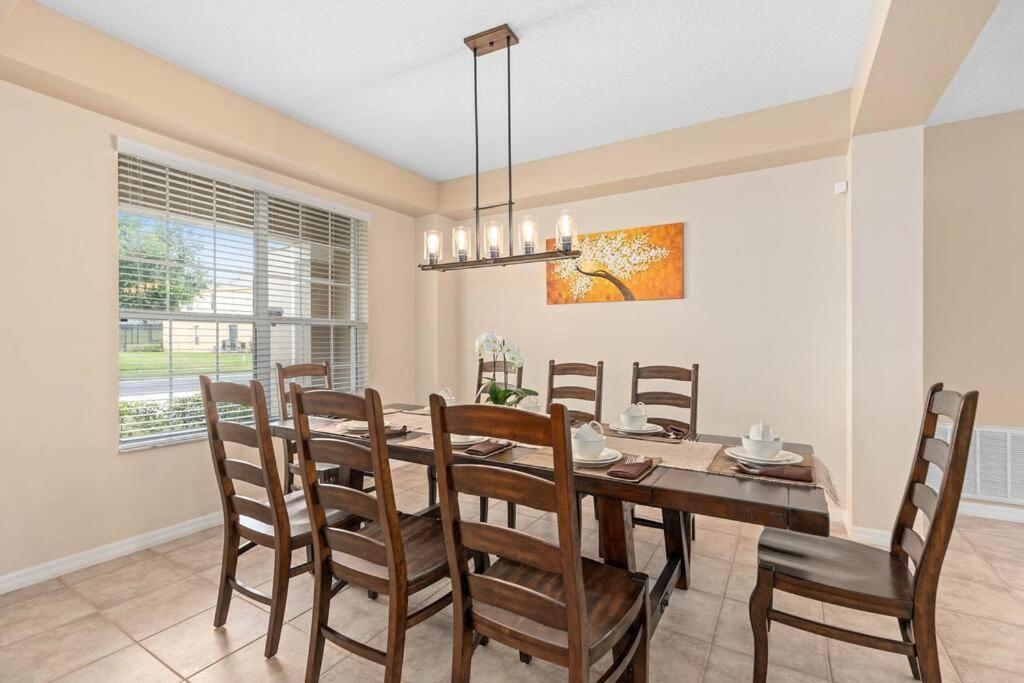 Lakeview W/8 Bedroom 5 Kingsuite 3 Miles To Disney كيسيمي المظهر الخارجي الصورة